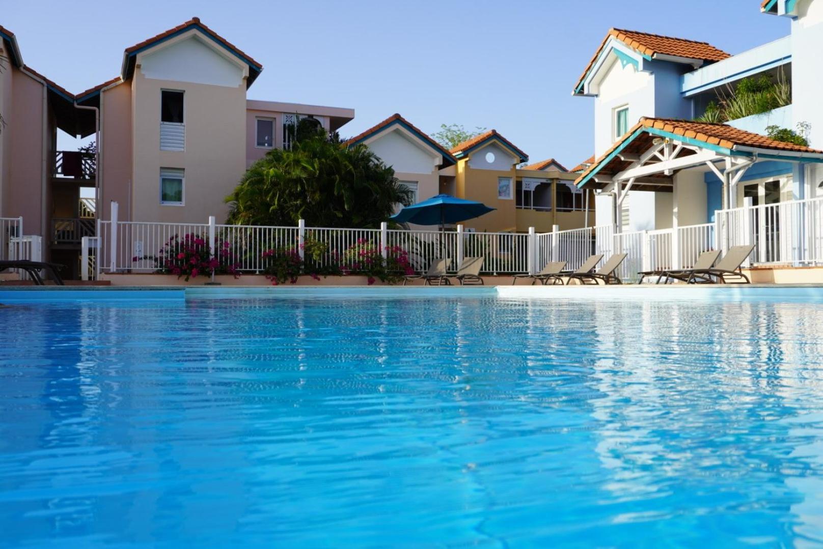 T2 Spacieux, Confort, Piscine & Plage A Сент-Анн Экстерьер фото